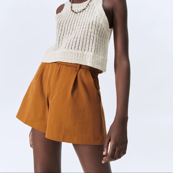 Zara caramel pleated shorts - Picture 7 of 8